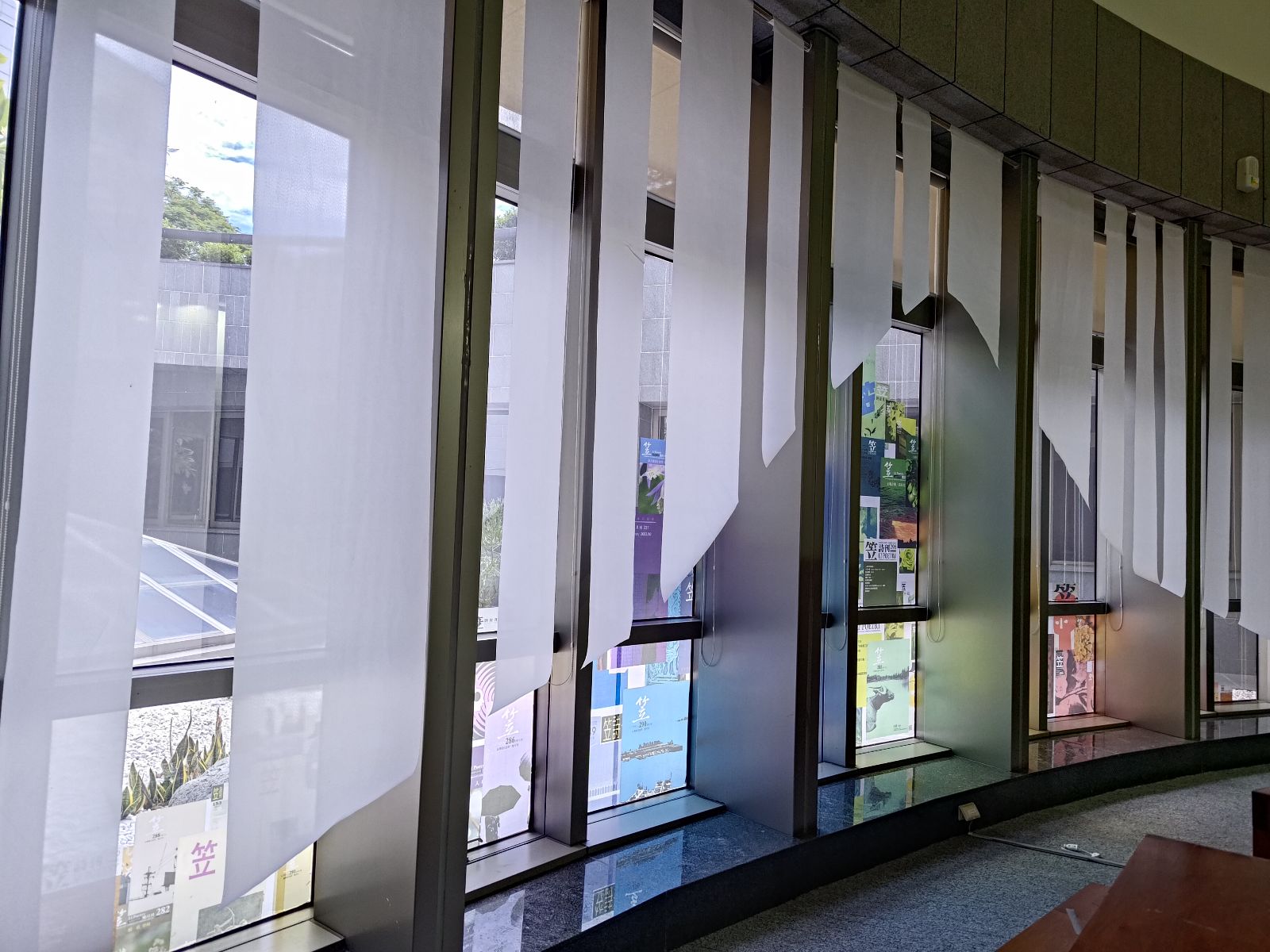 國立臺灣文學館B1圖書室展場一隅